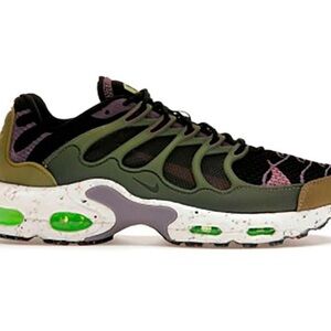 Size 12 - Nike Air Max Terrascape Plus Off Noir Pilgrim / DN4590-400
